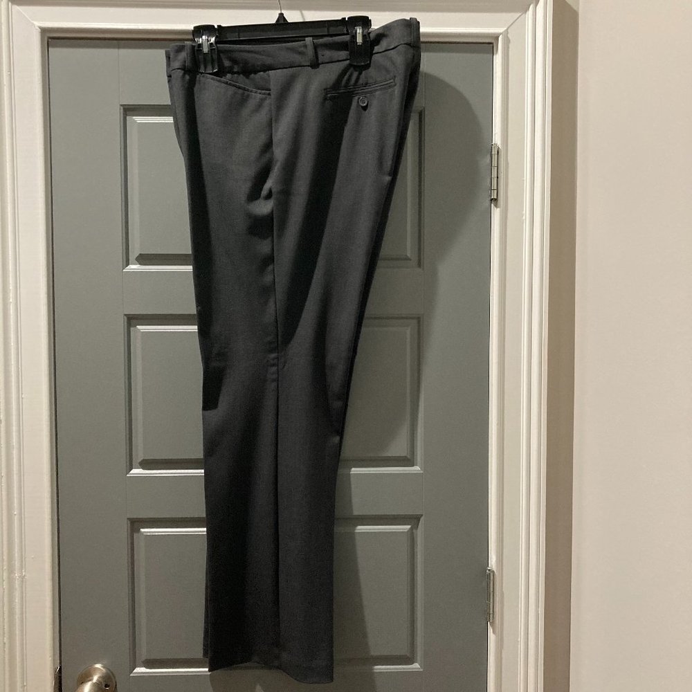 Worthington Women 16W Gray Trousers